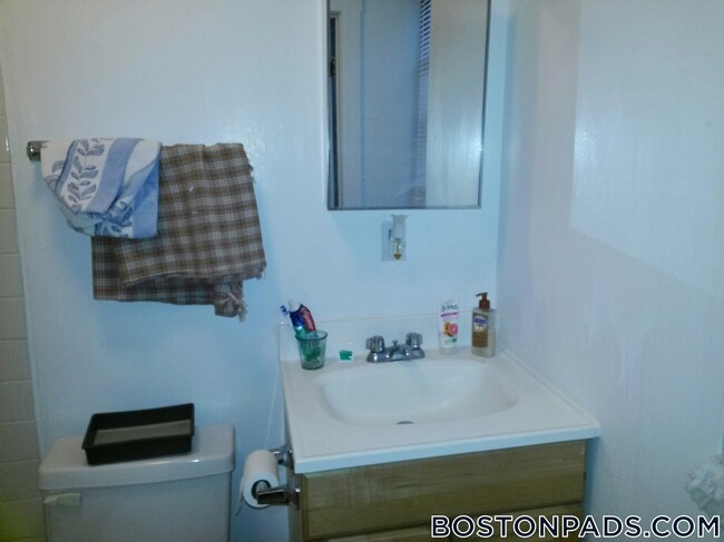 Photo - 833 Beacon St Unit 403