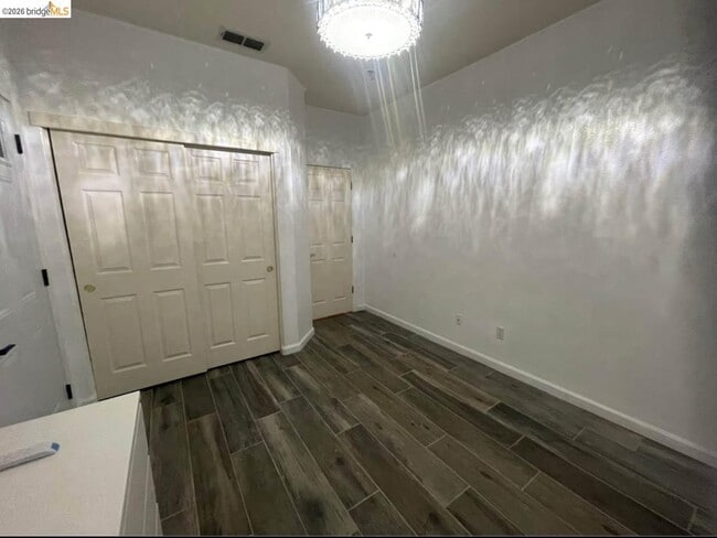 Photo - 1089 Somersby Way