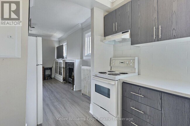 Photo - 8 Tisdale St S Unit 5