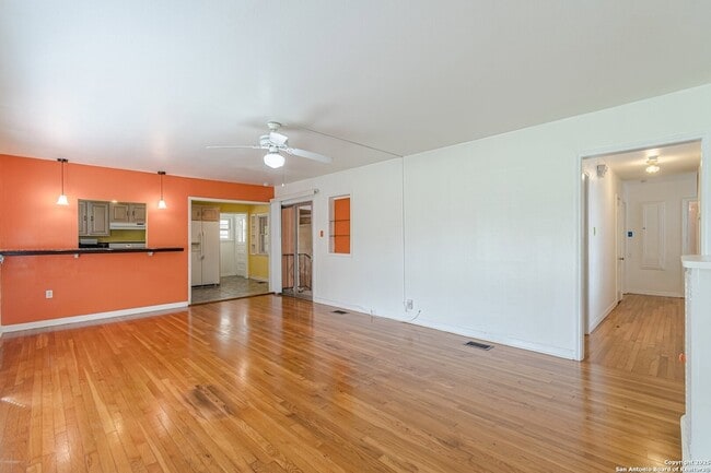 Photo - 416 Alexander Hamilton Dr