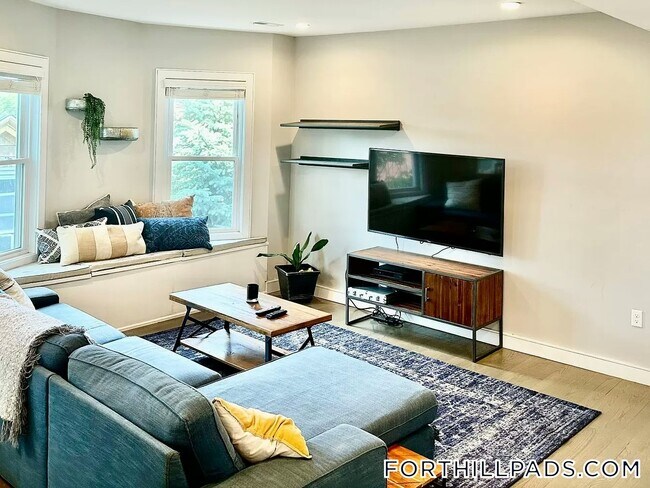 17-19 Highland St.