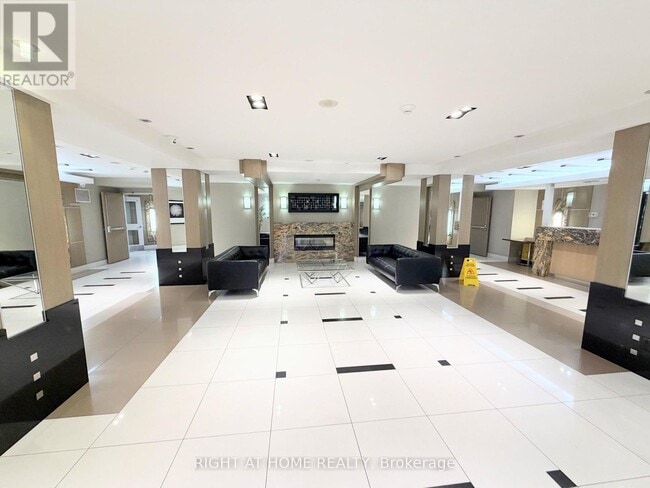 Photo - 1060 Sheppard Ave W Unité 909