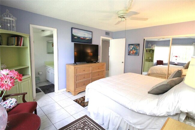 Photo - 4700 Cove Cir Unit 102