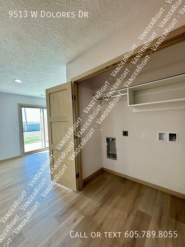 Photo - 9513 W Dolores Dr