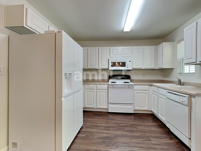 Photo - 1209 Plexor Ln