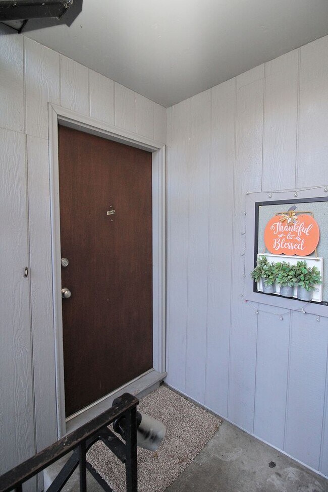 Photo - 1942-1956 NE Tillamook St Unit 1946