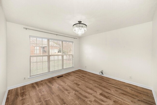 Photo - 7028 Sugarplum Rd