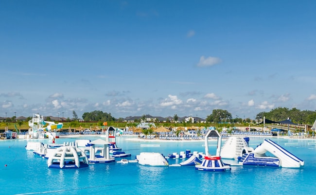 Lagoon - 32094 Eastern Redbud