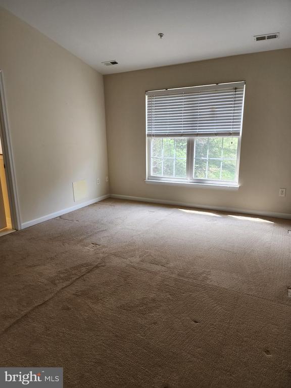 Photo - 507 Sylvan Ct