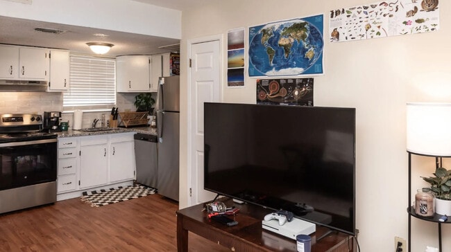 Lincoln Square Townhomes