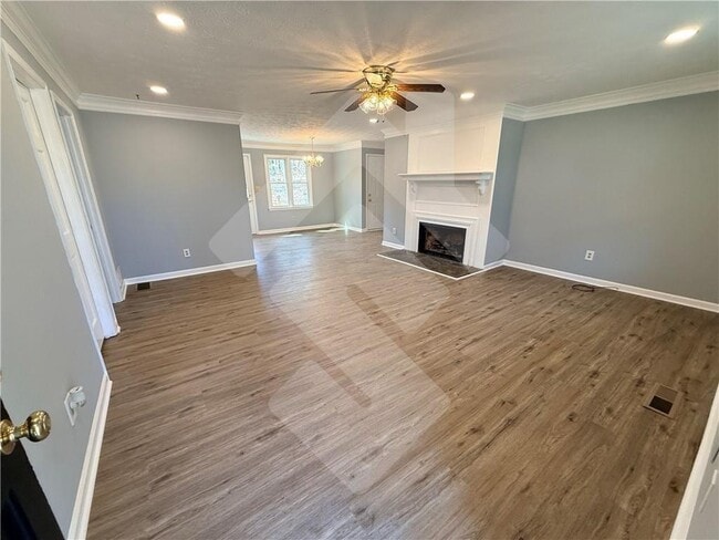 Photo - 4502 Alder Ln