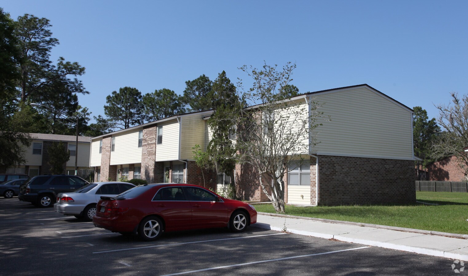 Photo - Mandarin Arms