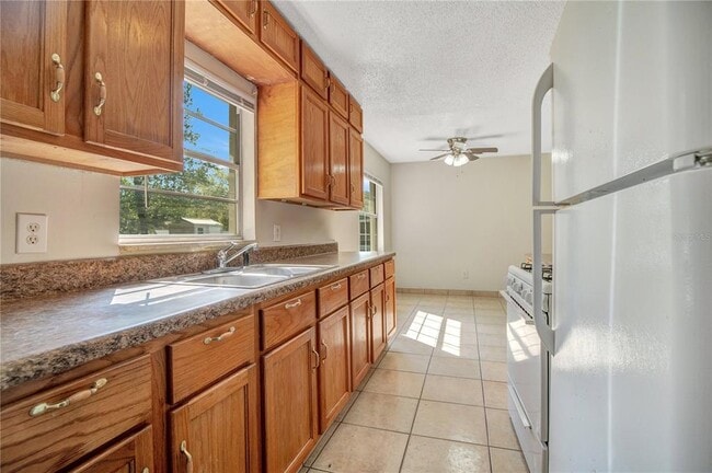 Photo - 2853 Sanford Ave