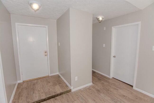 Photo - 20031 Woodhall Ln