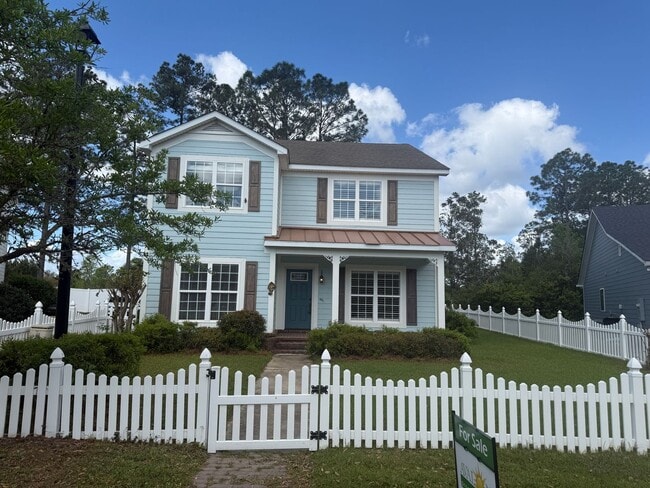 Building Photo - 131 Gallery Way