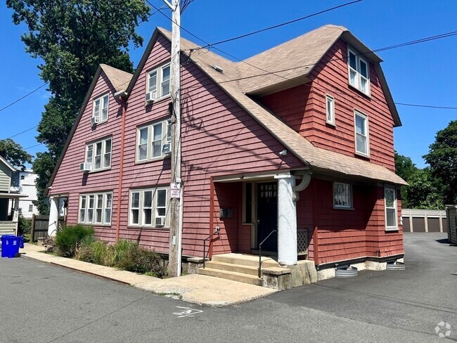 Building Photo - 17 Washington Pl Unit 1 Rental