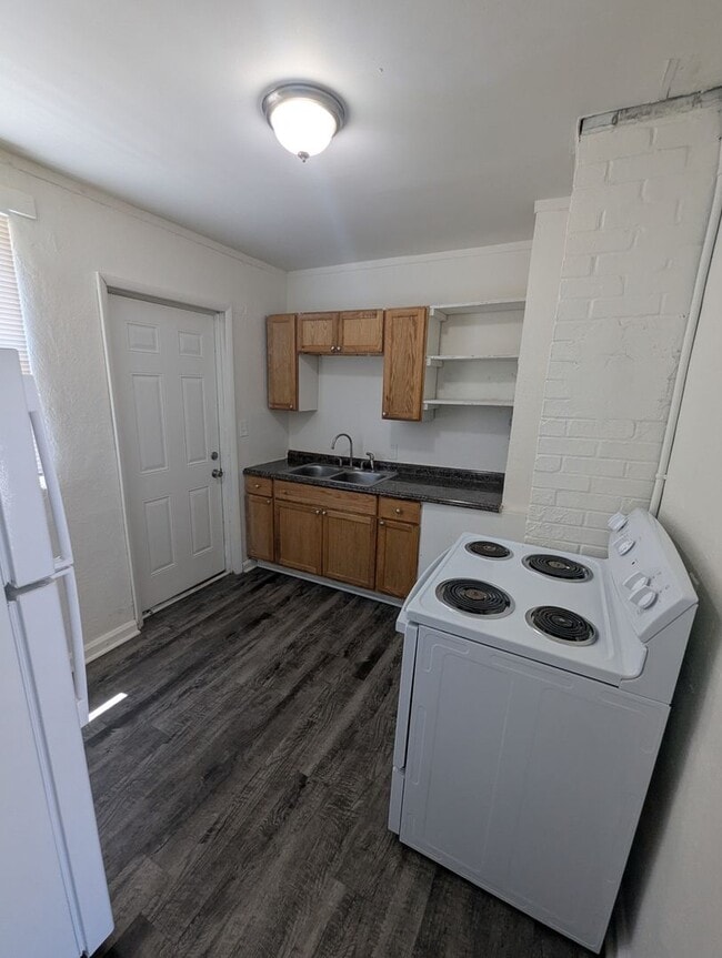 Hillcrest Apartments