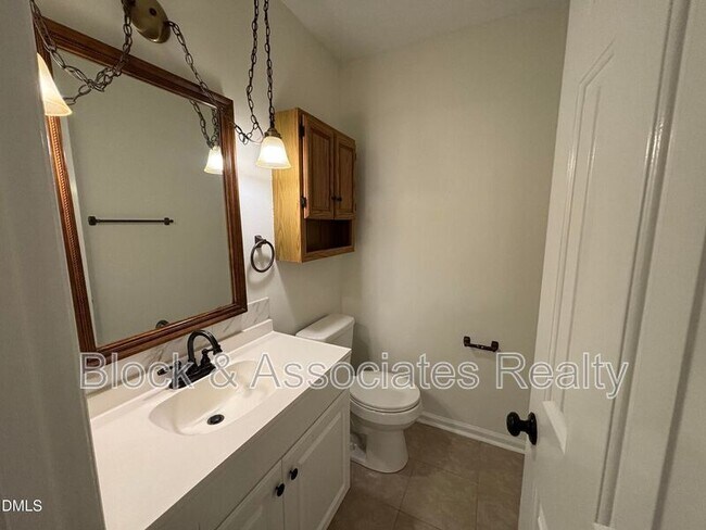 Photo - 728 Branniff Dr