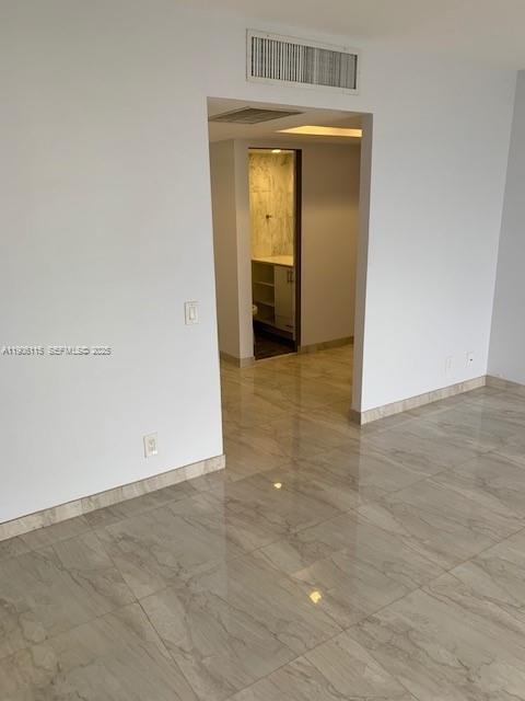 Photo - 20301 W Country Club Dr Unit 521