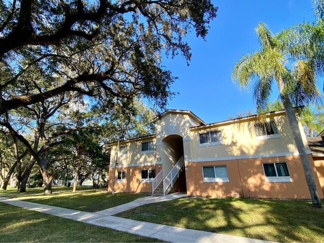 Building Photo - 3670 N 56th Ave Unit 714