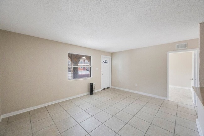 Photo - 1116 Upton Ct S Unidad Lower