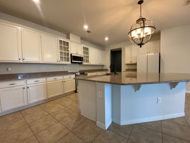 Photo - Stunning 5 Bedroom Pool Home in Orchard Hi...