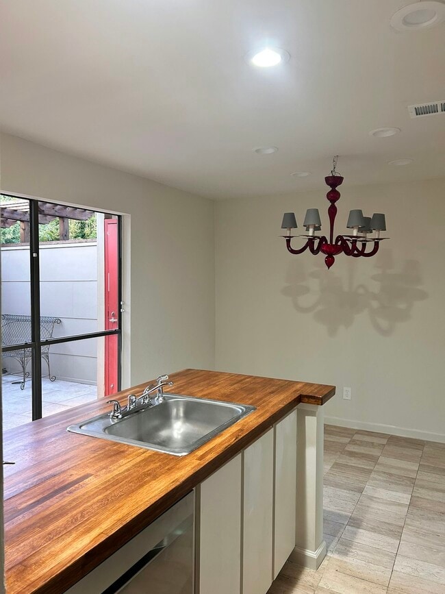 Photo - 3919 Buena Vista St