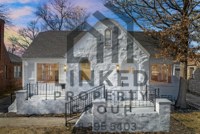 Building Photo - 1338 S Florence Ave Unit 1