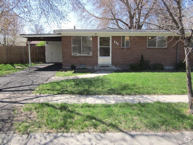 Building Photo - 824826 - W, K. Unit 826 Rental