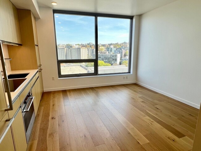 Photo - Downtown Seattle Studio ~ Nexus Condominiums Unit 1511