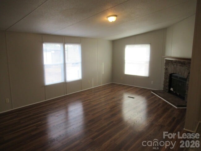 Photo - 1157 Birkdale Ln