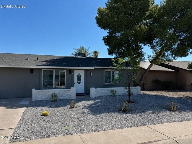 Building Photo - 3524 E Angela Dr