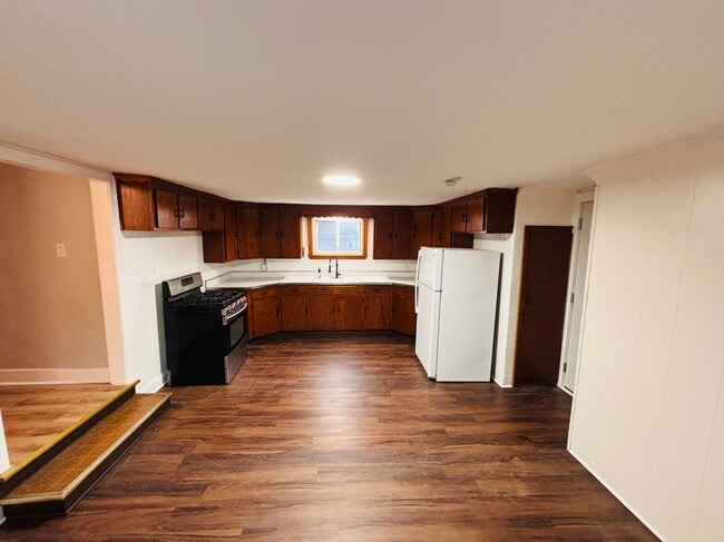 Photo - 8 Wagner Ave Unit Apartment 2
