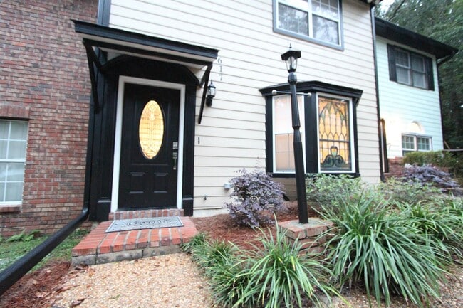 Photo - 617 N Magnolia Dr