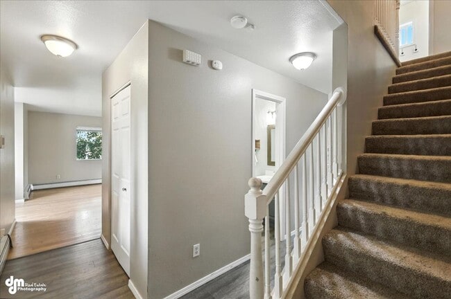 Photo - Spacious Palmer Home!