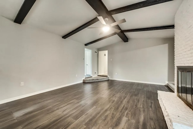 Photo - 5806 Everglade Rd