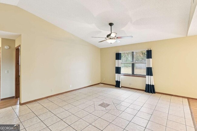 Photo - 132 N Woodvalley Dr