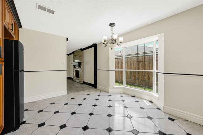 Photo - 4806 Hickorygate Dr