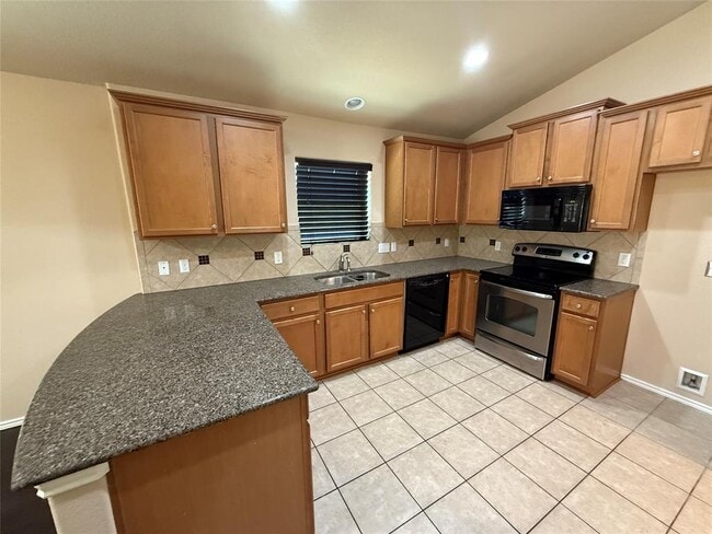 Photo - 17429 Bridgefarmer Blvd