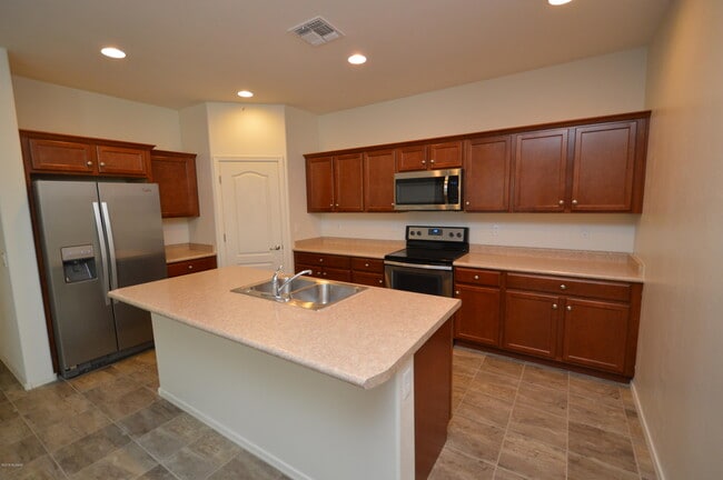 9661 Crowley Brothers Dr