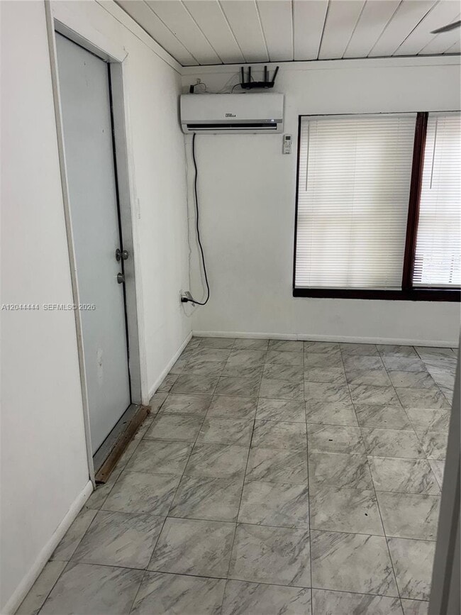 Photo - 3271 NW 15th St
