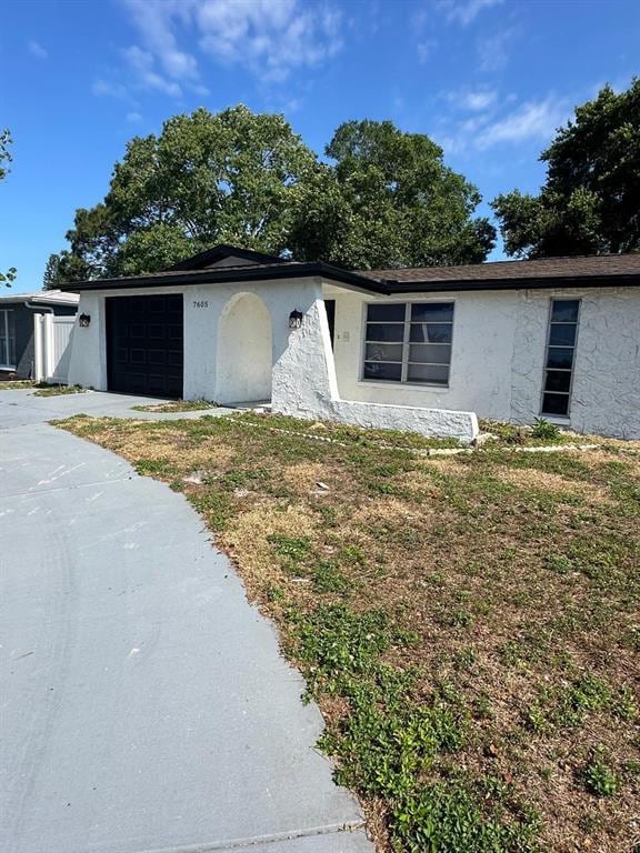 Building Photo - 7605 Embassy Blvd Rental