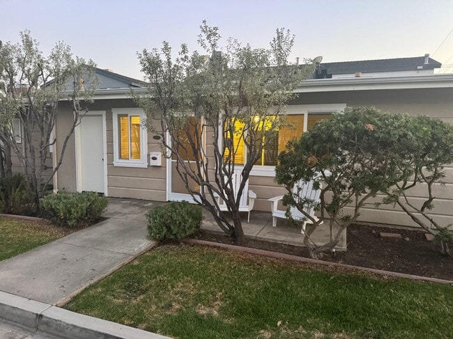 Photo - 621 Larkspur Ave