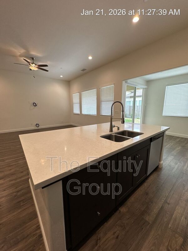 Photo - 1829 W Prescott Ave