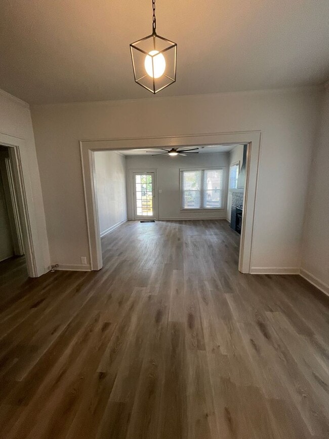 Photo - 2 bedroom, 1 bathroom home located in the ...