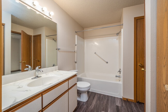 Bennington Hill Apartments