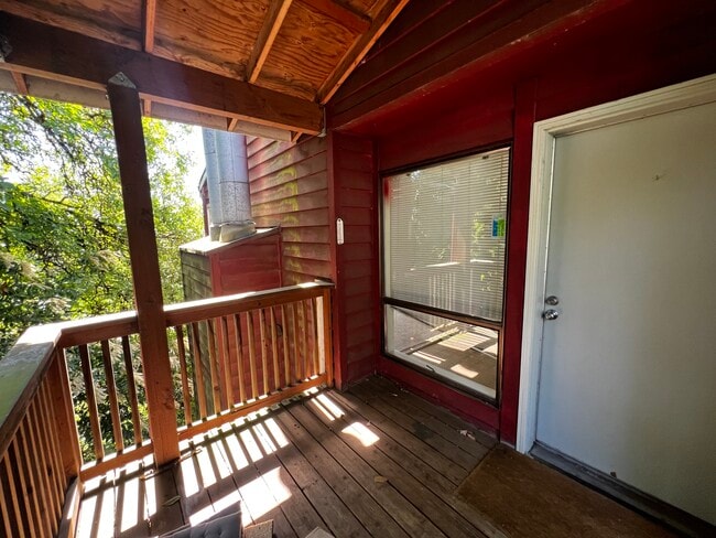 Photo - 342 SW Hamilton Ct Unit 342