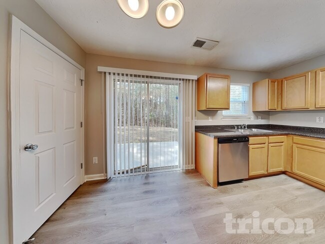 Photo - 4681 Raven Wood Loop