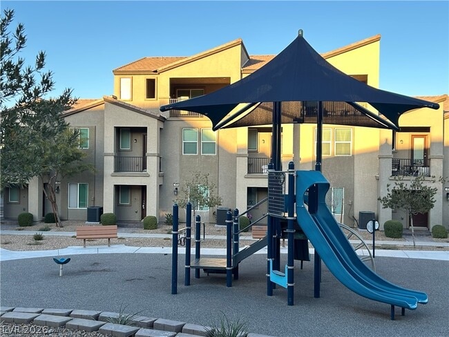 Photo - 489 Anthurium Pl