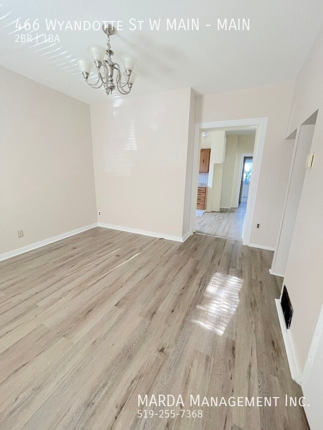 Building Photo - COZY 2 BEDROOM 1 BATH MAIN FLOOR Unit MAIN